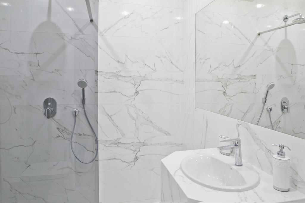Elegant City Center Apartment 7A Kraków Zewnętrze zdjęcie